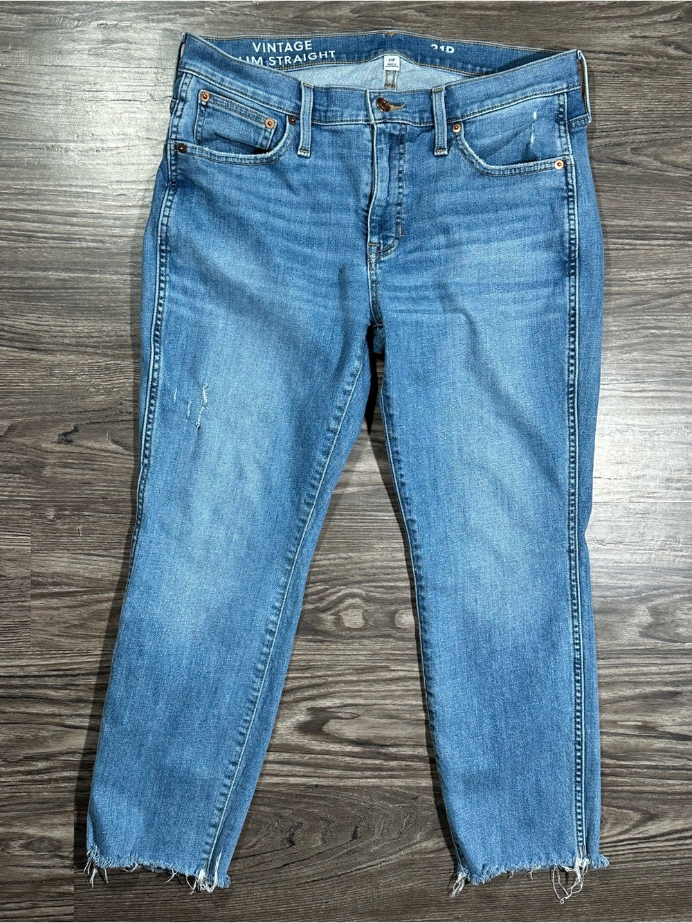 J. CREW Vintage Slim Straight Lightly Distressed Raw Hem Cropped Jeans 31P